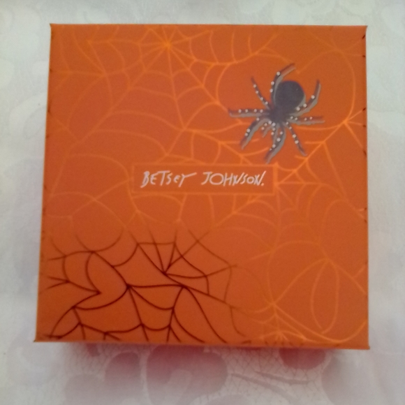 Betsey Johnson Halloween Crystal and Rhinestone Encrusted Cat Stud Earrings - Picture 5 of 5